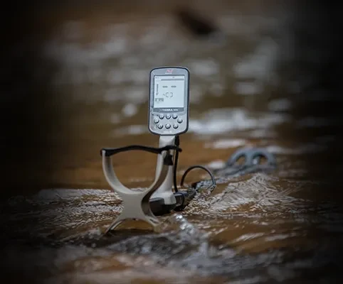 Kütahya Minelab X-Terra Elite - Su geçirmez gövde